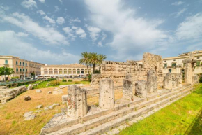 Гостиница Ortigia and Temple of Apollo Apartments, Сиракуза